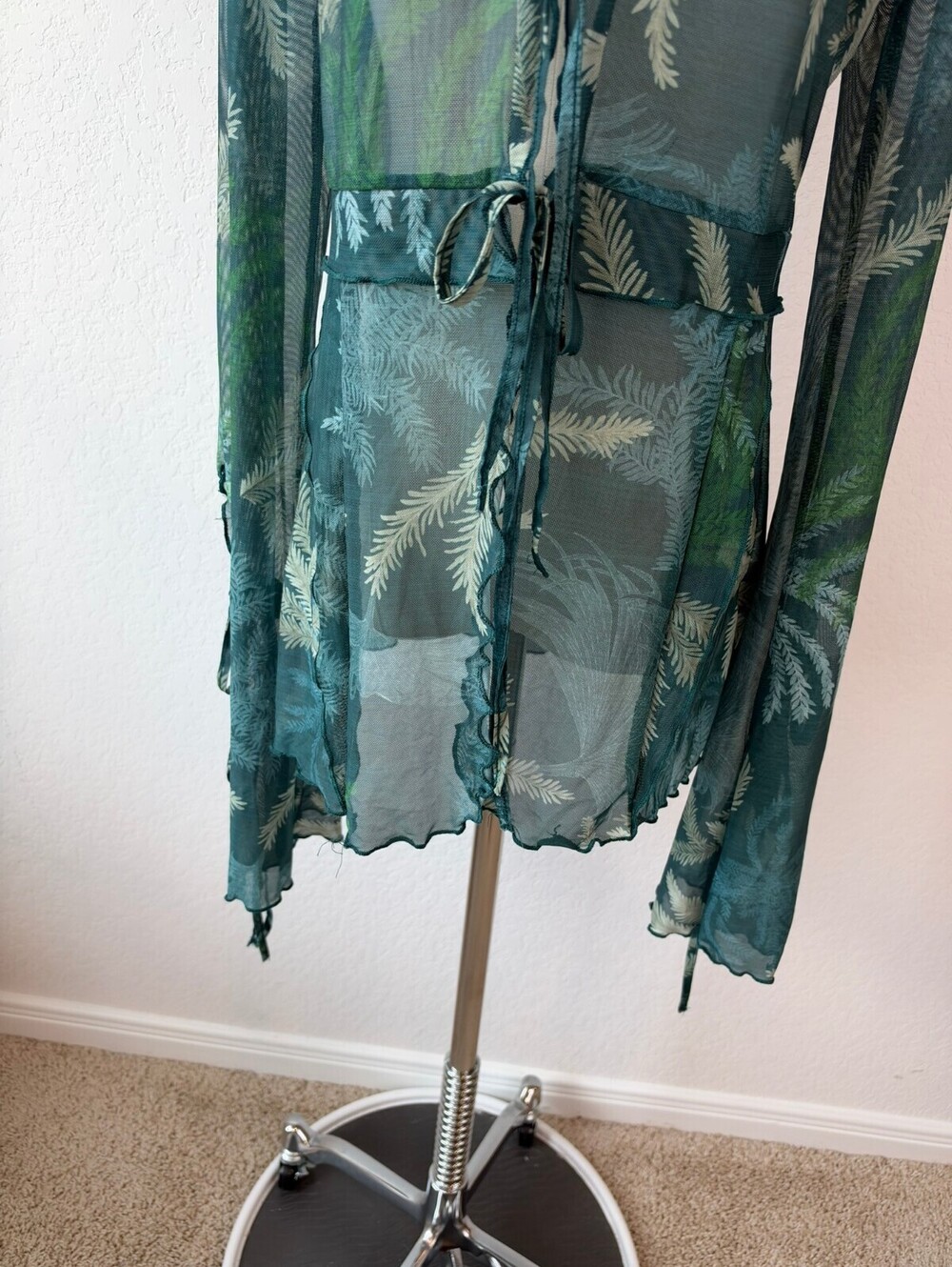 SHEIN Sheer Mesh Floral Tie Top Long Sleeve Green Whimsigoth Fairy size Medium - Picture 2 of 10